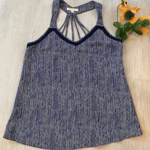 Skies are Blue Strappy Tank Navy /White Small‎ - Picture 1 of 6